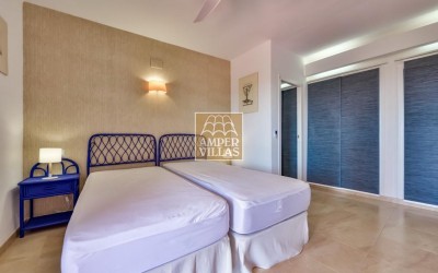 Exclusiva villa con impresionantes vistas panorámicas junto al Club de Golf de Altea